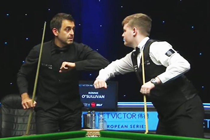 ronnie-osullivan-and-aaron-hill