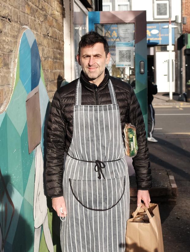 Ronnie2020XmasHelp-2